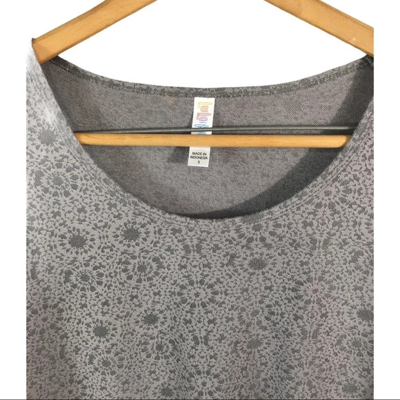 WS300 Lularoe Floral Scoop Neck Blouse Top S - Picture 3 of 3